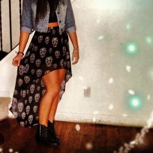 Hi Lo Skull Skirt