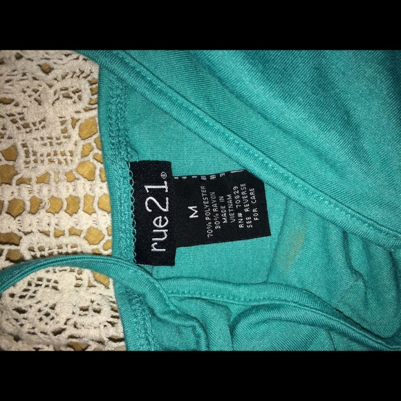 Tank top bundle - Picture 2 of 4