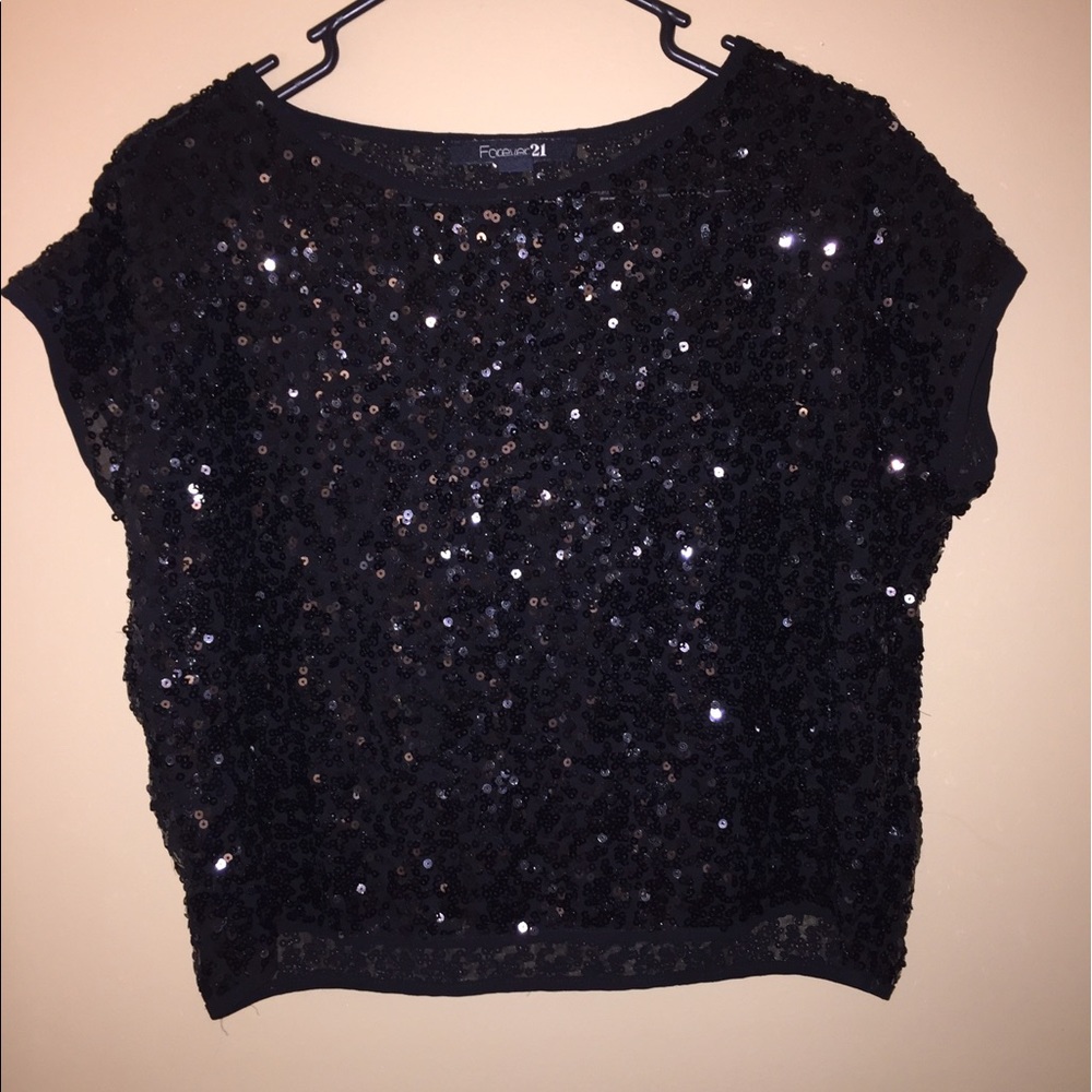 Short sleeve crop top