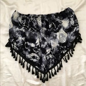 LA Hearts Tassel Strapless top