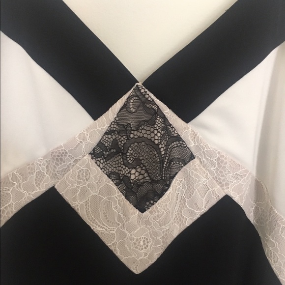 Express Geo Colorblock Tank - Picture 2 of 4