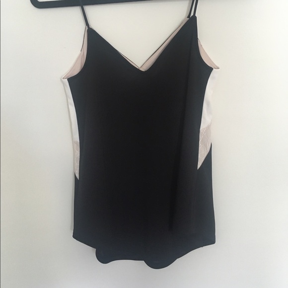 Express Geo Colorblock Tank - Picture 3 of 4