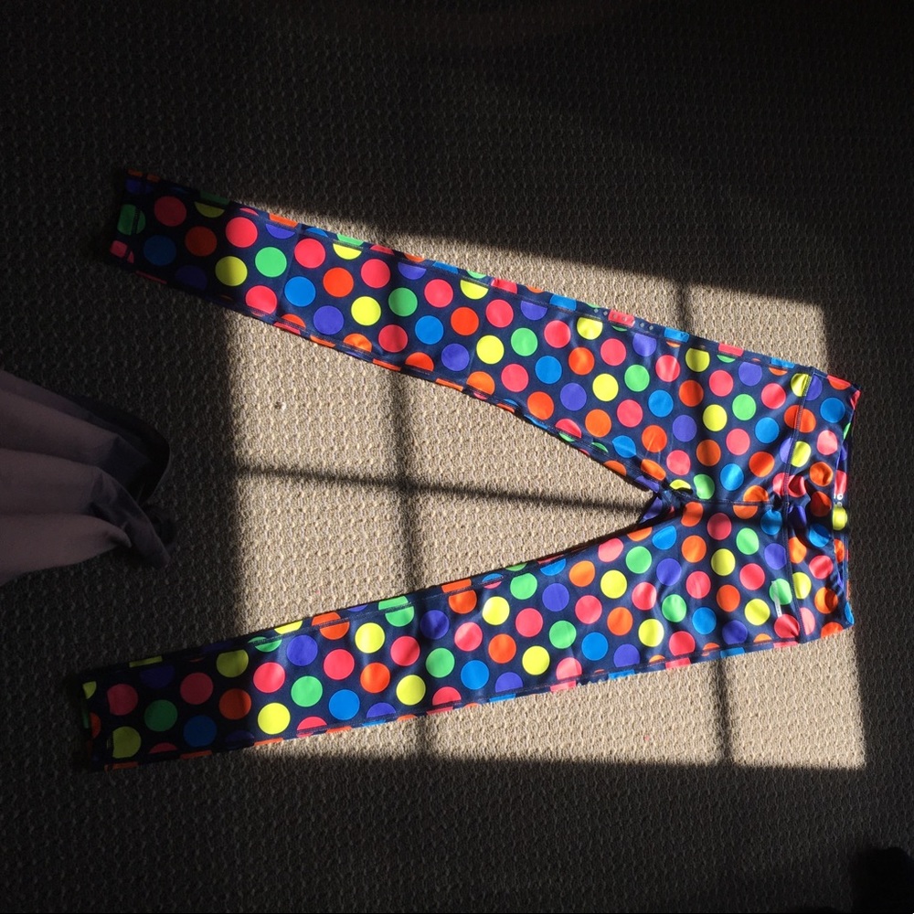 Fun workout pants!!!❤️❤️❤️😍😍 - Picture 2 of 4