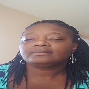 Meet your Posher, Carla