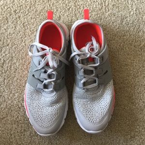Used reebok sneakers (8)