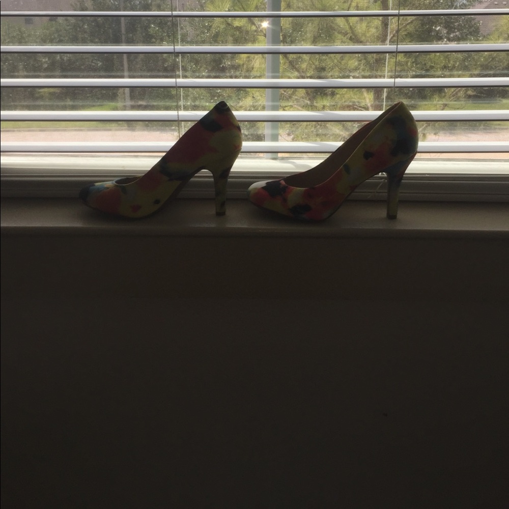 Adorable heels.