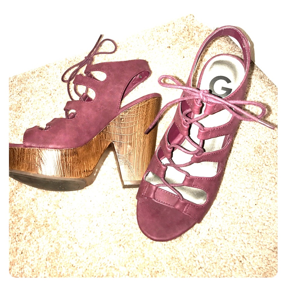 Guess Burgundy Lace Up Pumps