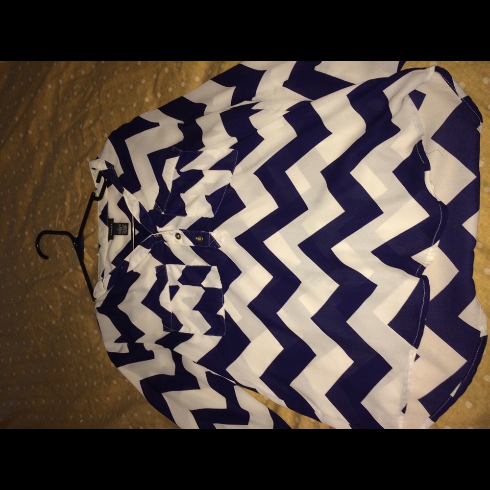 Chevron long sleeve top