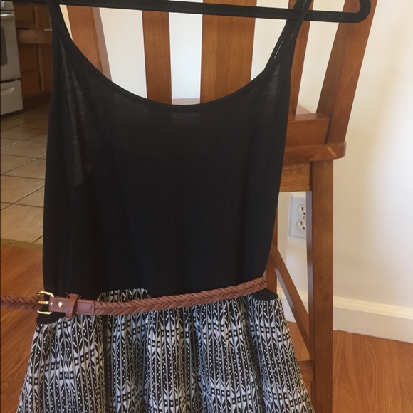 Women's Maxi Summer Dress - Picture 3 of 3