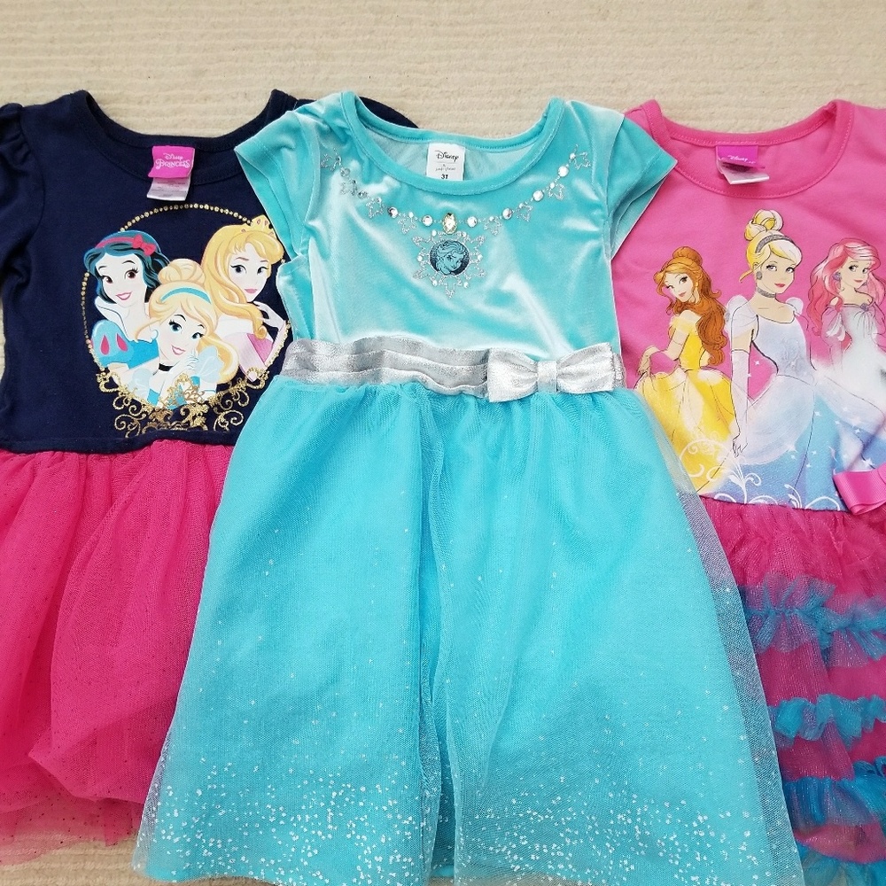 ⚡⚡SOLD⚡⚡2Disney dress bundle
