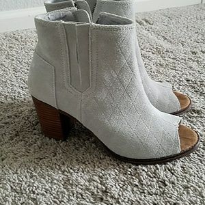 Toms booties
