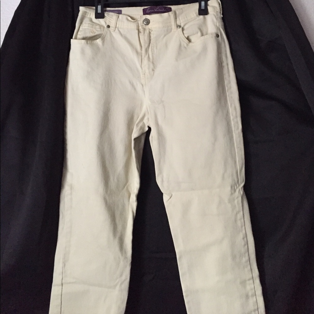 Light yellow high waisted jeans