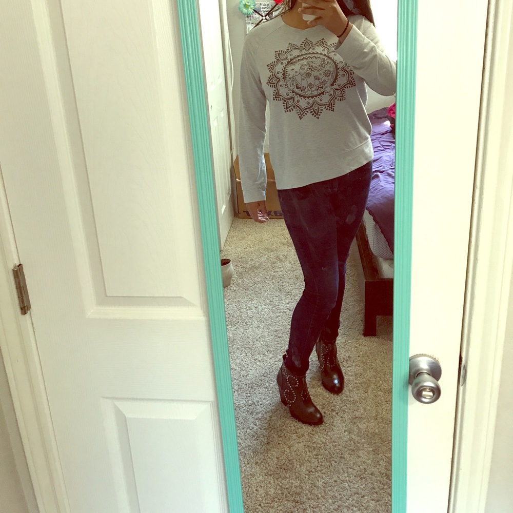 Comfortable elephant long sleeve