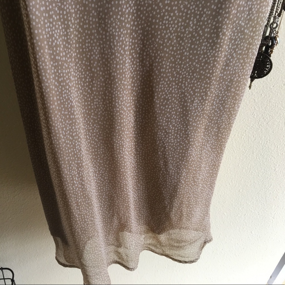 Spring dress - Picture 4 of 4