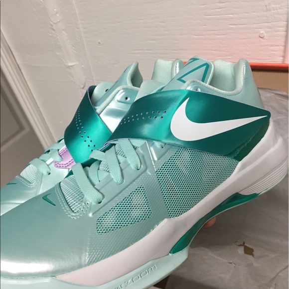 Kd Easter 4\'s