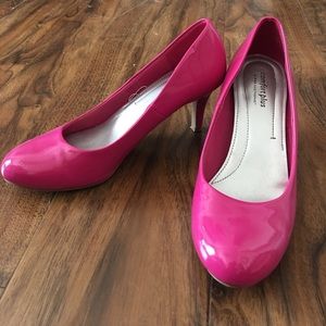 Pink heels size 8
