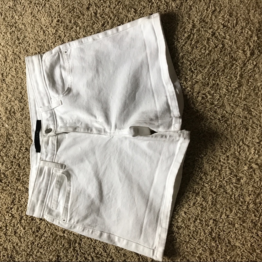 NWOT white Joes shorts