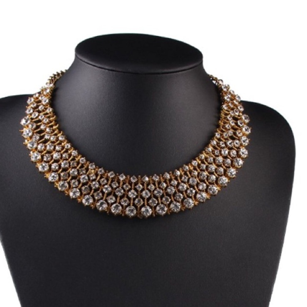 FLASH SALE 🎉Elegant gold diamond necklace/choker