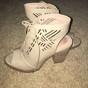 Tie up open toe wedges