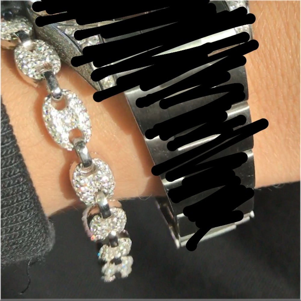 Diamond Gucci link style bracelet