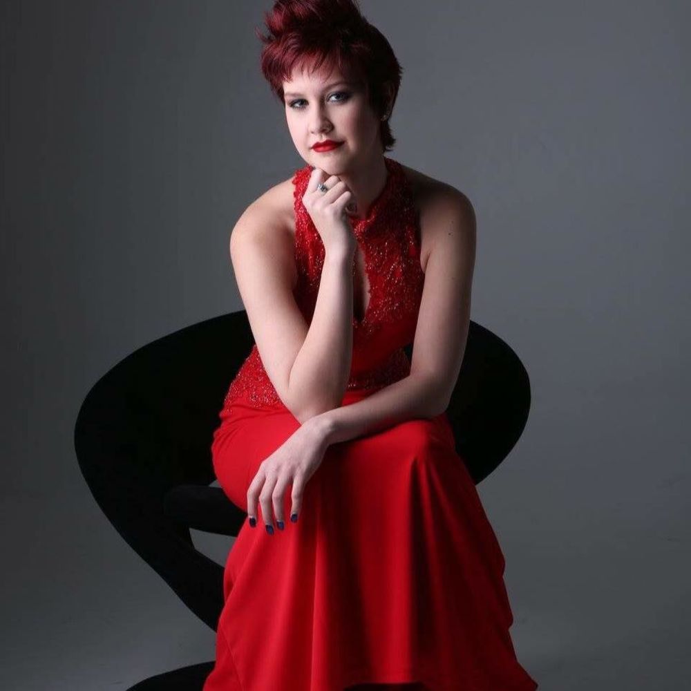 Meet your Posher, Cierra