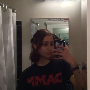 Meet your Posher, Naava