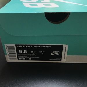 BRAND NEW Janoski Nike's