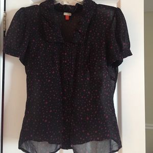 Short sleeve button down with star pattern
