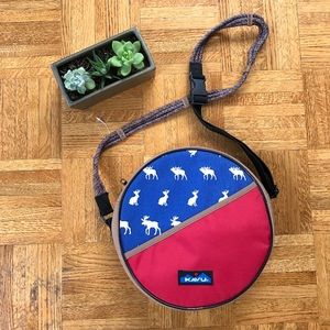 NWOT KAVU Crossbody bag