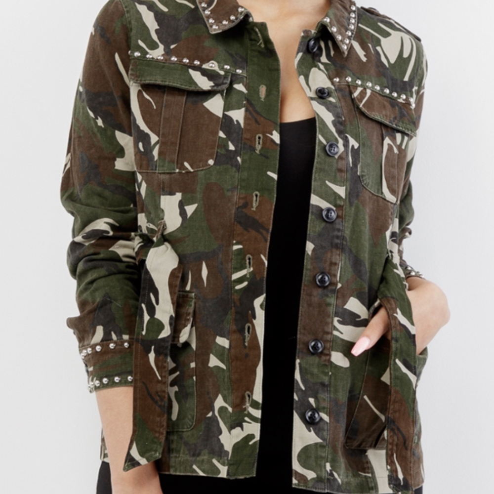 LAST 1 • Camo Army Studded Utility Jacket - Picture 5 of 7