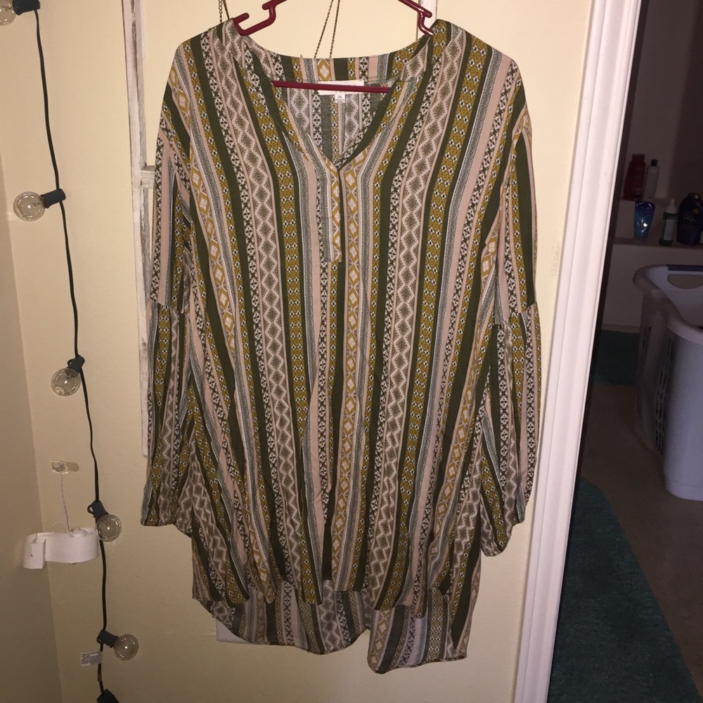 Tribal Tunic-- XL--NEVER WORN