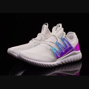 Adidas tubular radial !!! 💕💕😍