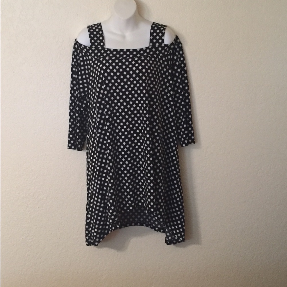 Chico's cold- shoulder tunic top