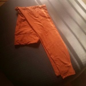 Lularoe TC Pumpkin Spice color legging