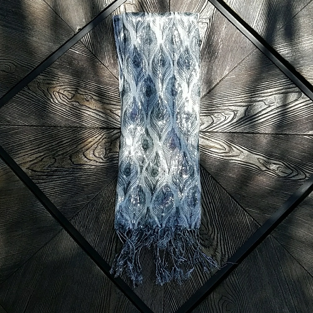 Shimmery peacock print wrap