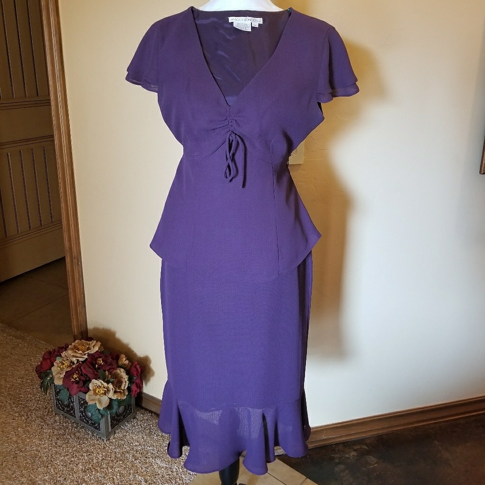 Maggy London Dress 2 Piece Size 4 Blouse And Skirt Lovely outfit