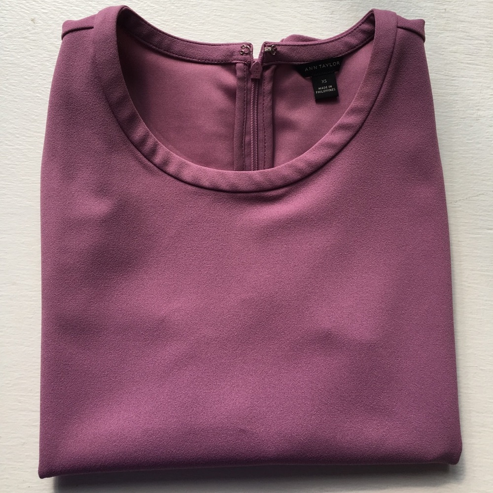 Ann Taylor, size XS work top, excellent condition