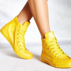 Honey Dipped Chuck Taylor Converse Sz 5W
