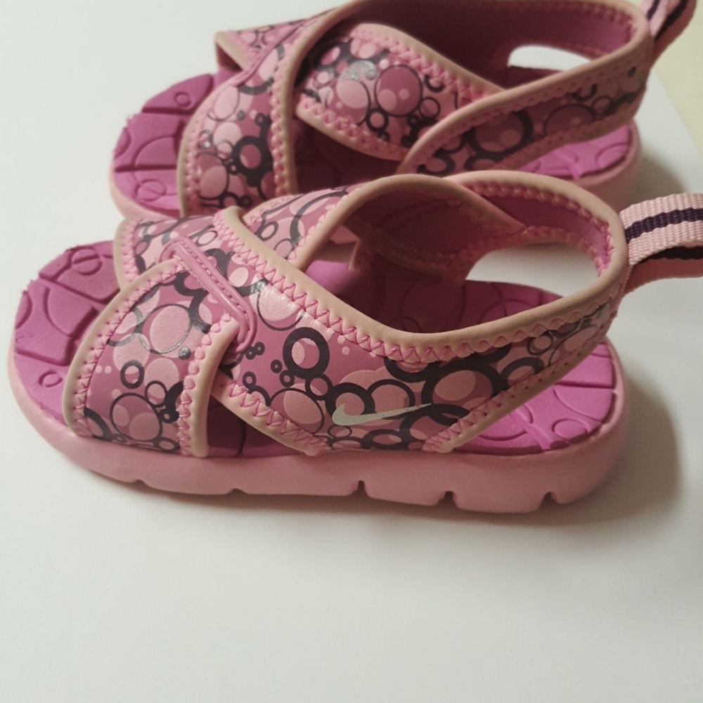 Nike Sandals 5c
