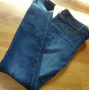 NWOT•American Eagle Skinny Jeans