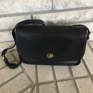 Coach vintage black leather crossbody