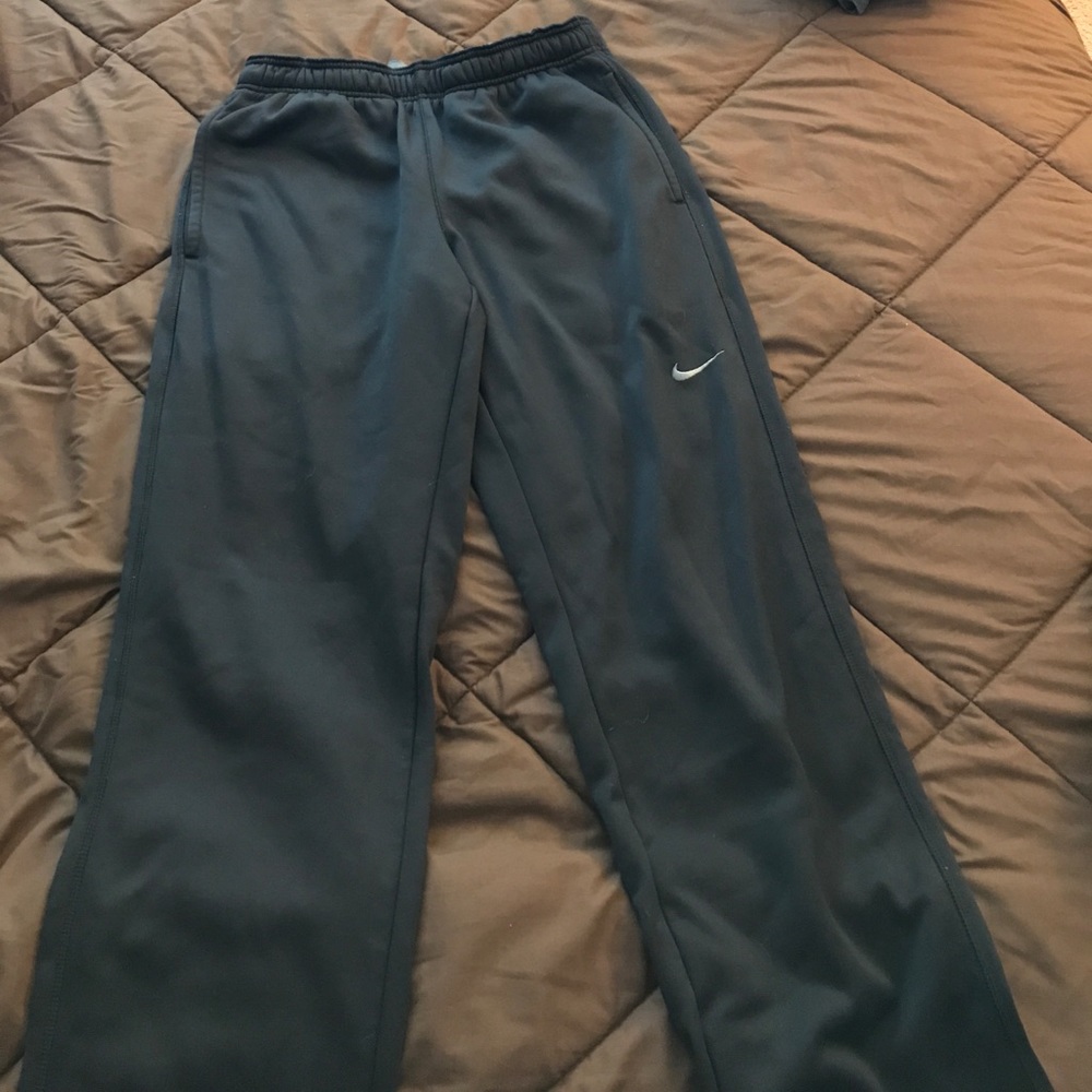 Nike Therma Fit Sweats