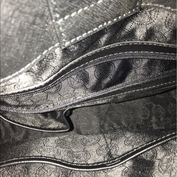 ❌SOLD❌ Black MICHEAL KORS Tote - Picture 4 of 4