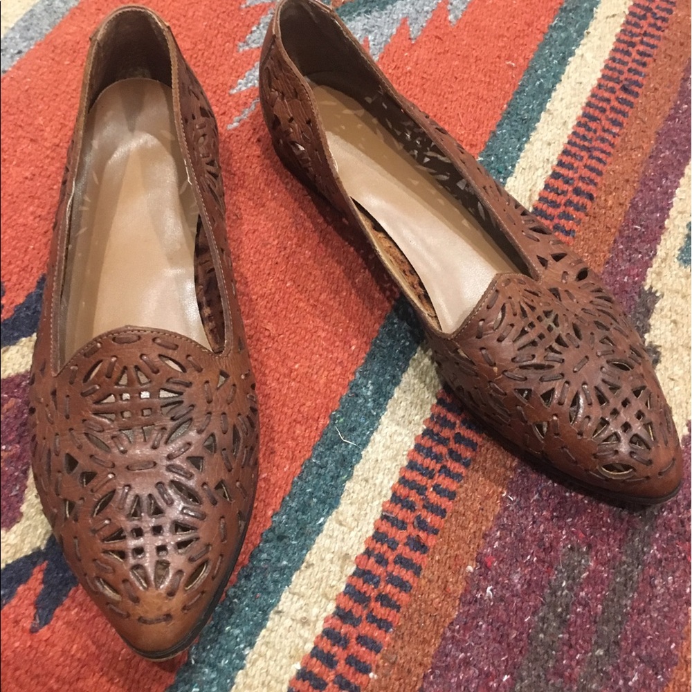 Unique leather cutout flat