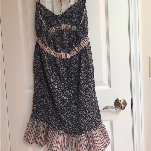 Fun Strapless dress.  Mixed print. - Picture 3 of 3