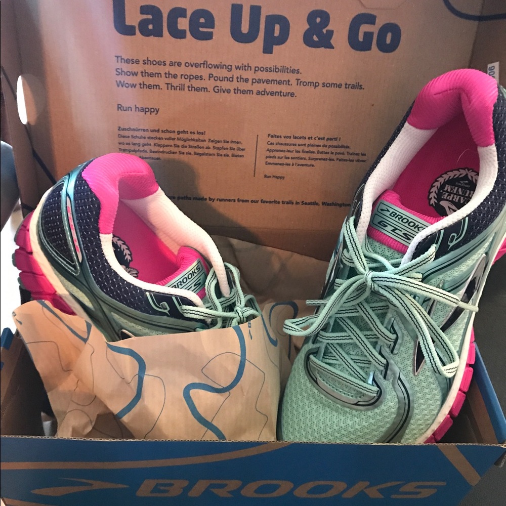 Like new Brooks