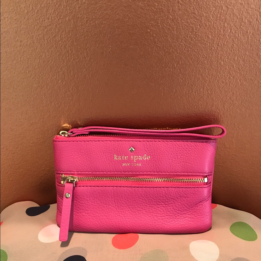 Kate Spade New York Cobble Hill Leather Wristlet