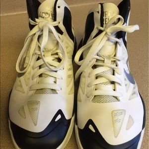 Nike  Men's Basketball Shoes Air Max White