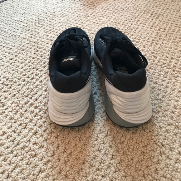 nike - Picture 3 of 3