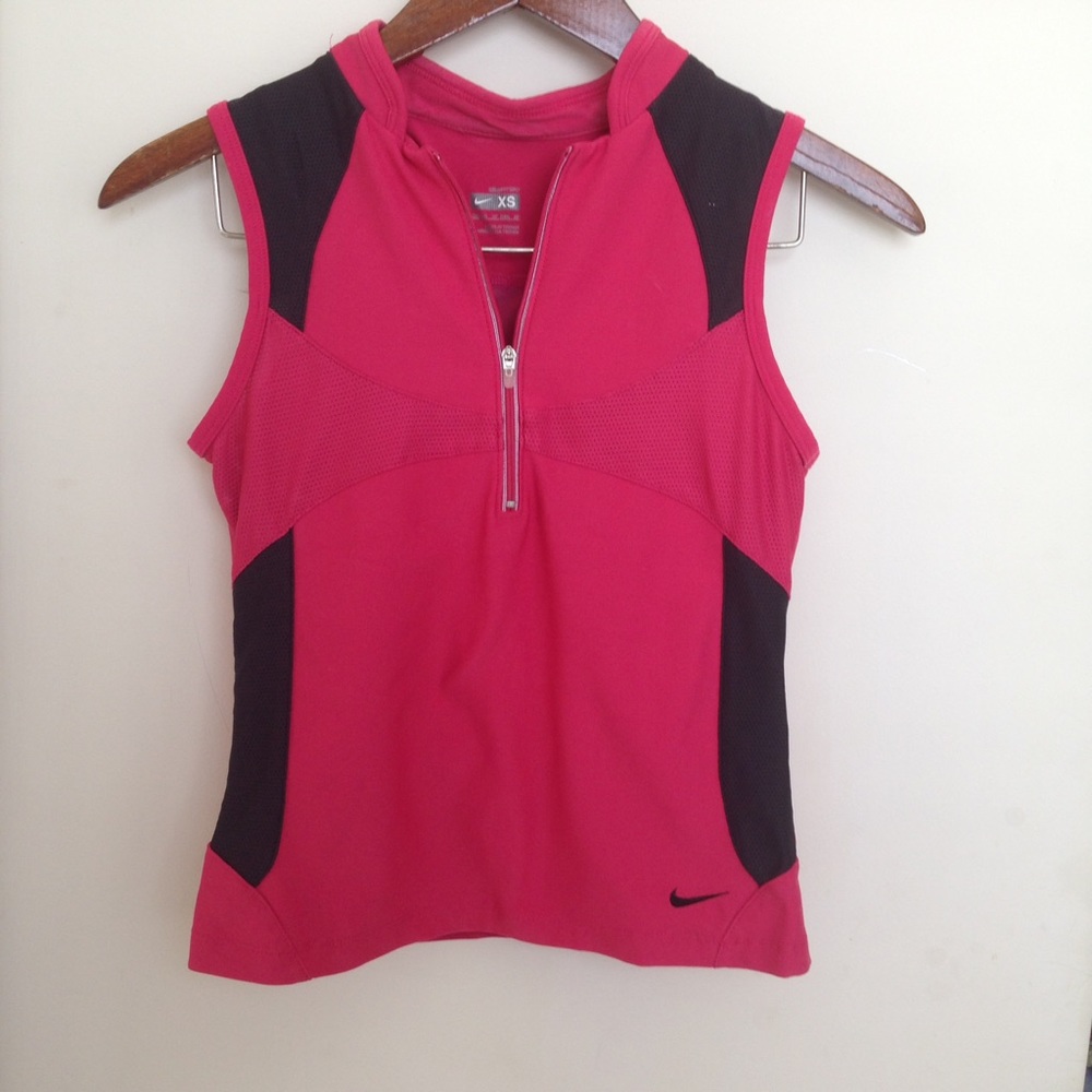 Nike sleeveless top